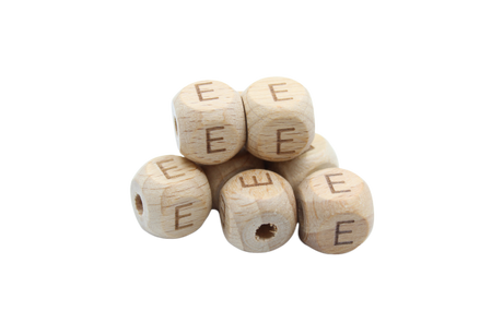 Lettre 12mm - en hêtre naturel - Perle en bois